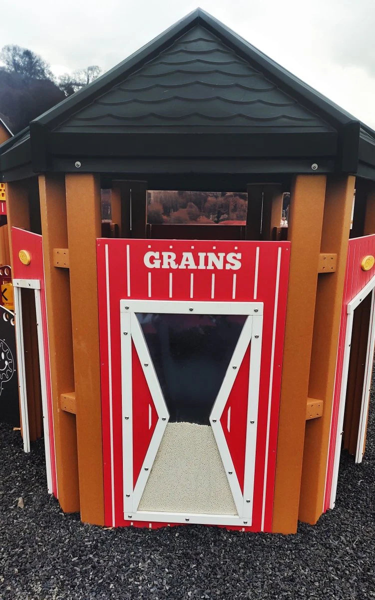 Bales of Fun Playset